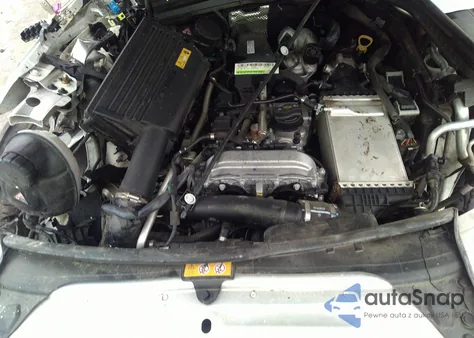 2017 Mercedes-Benz C 300 из США, поврежденный, VIN WDDWJ4JB8HF367273